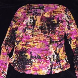 Tribal top